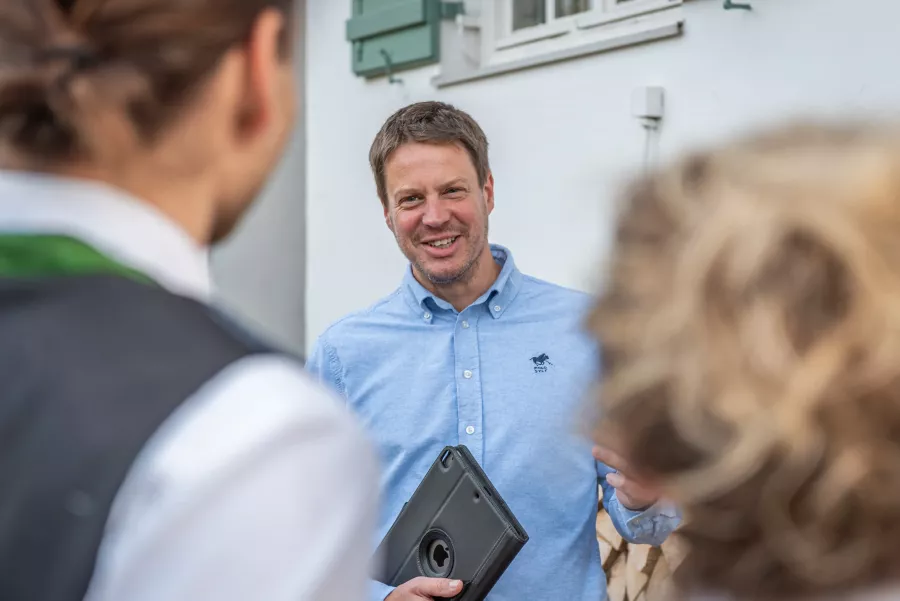 Immobilienmakler in Schliersee vermittelt Immobilie an Kunden